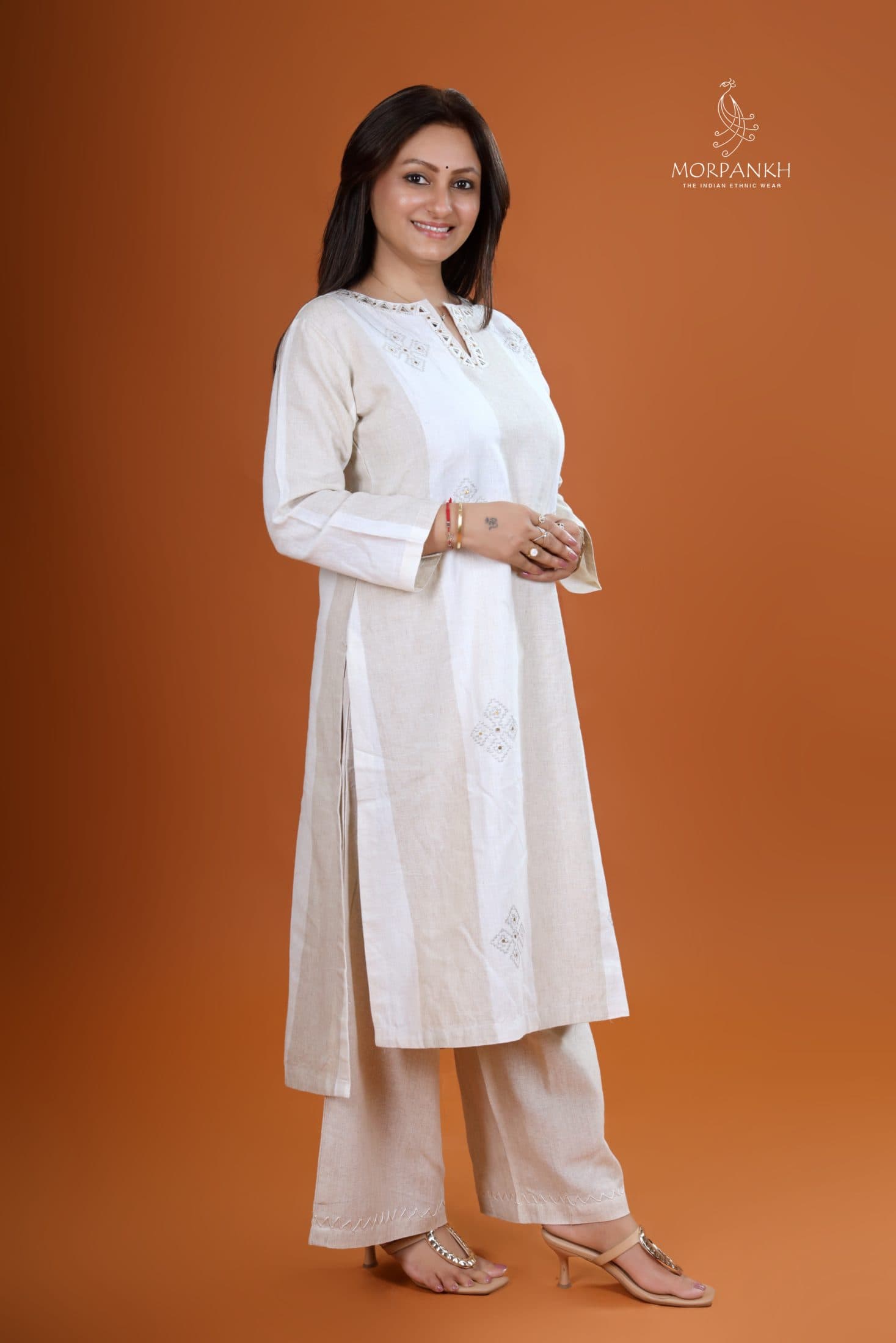 Off-White & Beige Panelled Embroidered Kurta Plazo Set